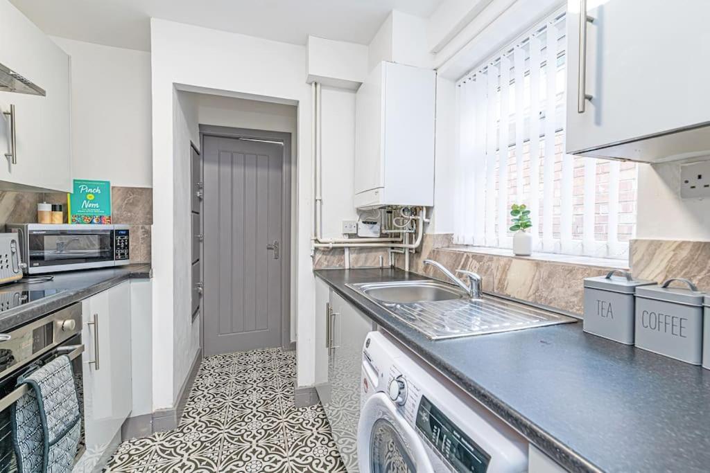 3 Bedroom Holiday House Liverpool Luaran gambar